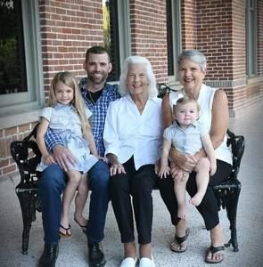 Meet your Posher, Julie